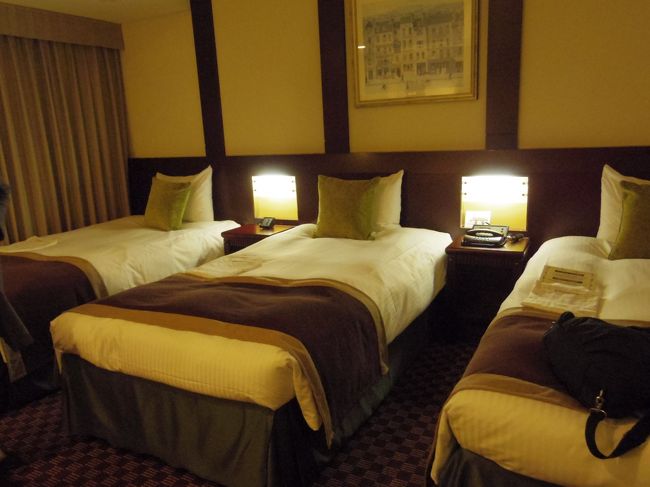 トリプルなので、一晩中お話しできますが２晩とも遅くホテルに帰ってきたので温泉に入った後は、即みんな夢の中。<br />でも、最終日は何もしないで空港直行。チェックアウトも女子会プランは１３：００（１５：００の飛行機なので、さすがに１１時半にチェックアウトしましたが・・）<br />ゆっくり話できました。