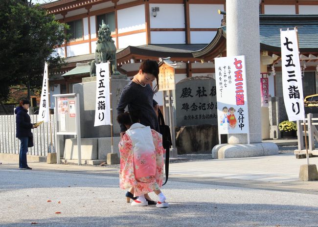 みう３歳の七五三の時とよく似たヘアスタイルの女の子。