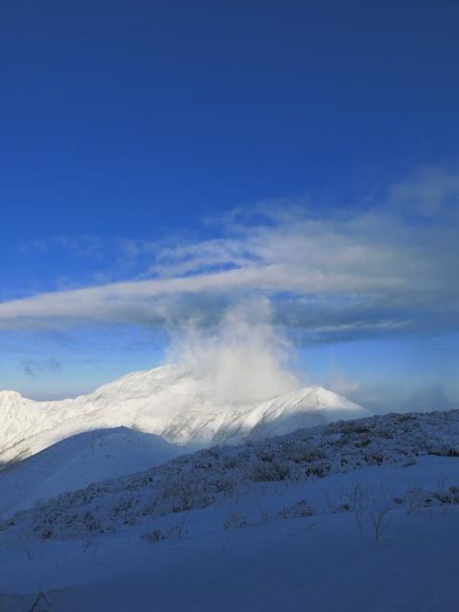 立山・黒部で絶景 その1 今シーズン初の雪景色』立山黒部(富山県