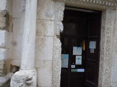 きのう閉まってたサン・ジョヴァンニ。

よかった、開いてる。
