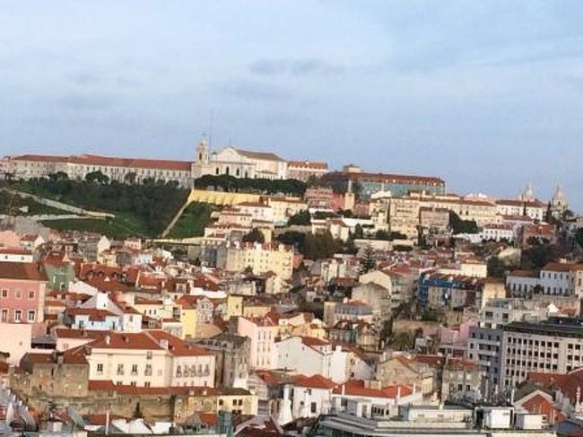 次にバイシャ地区へ。ここは日本のCM撮影にも使われた地区で、昔ながらのポルトガルの雰囲気を楽しめます。