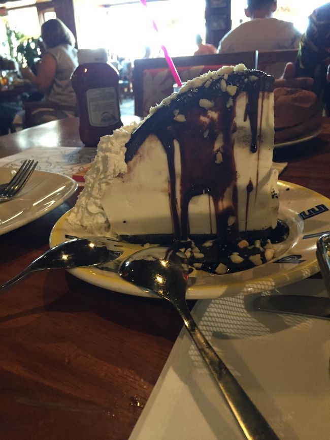 キモズ・オリジナル・フラ・パイ<br /><br />美味しいのですが全て大きくて食べきれません。