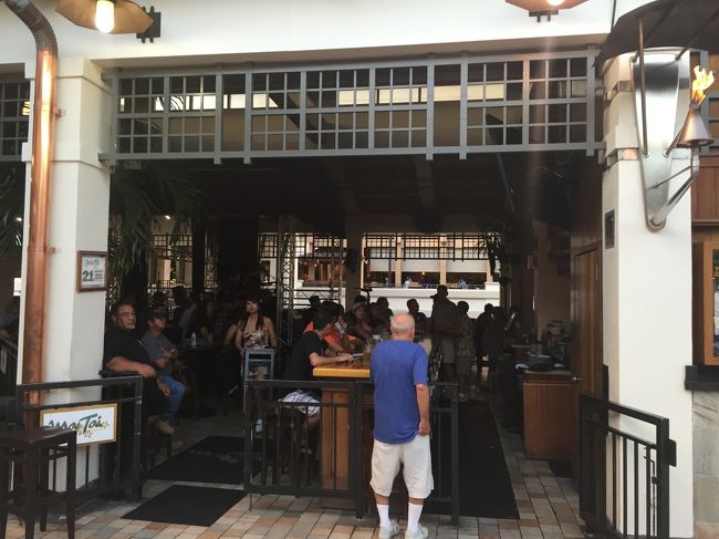 生ライブで盛り上がっていました。