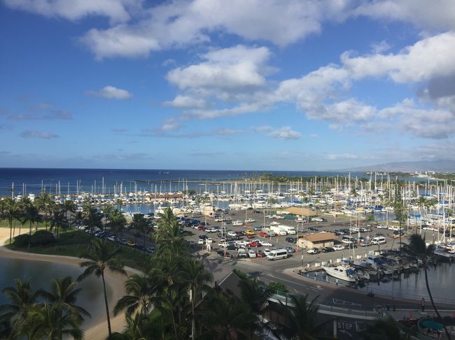 １１月５日(土)　早くも帰国する日がやってきました。<br /><br />天気も良くて帰るのがもったいないです。<br /><br />起床後に買い込んでいた食材を食べ、ホテル内を散歩。<br /><br />