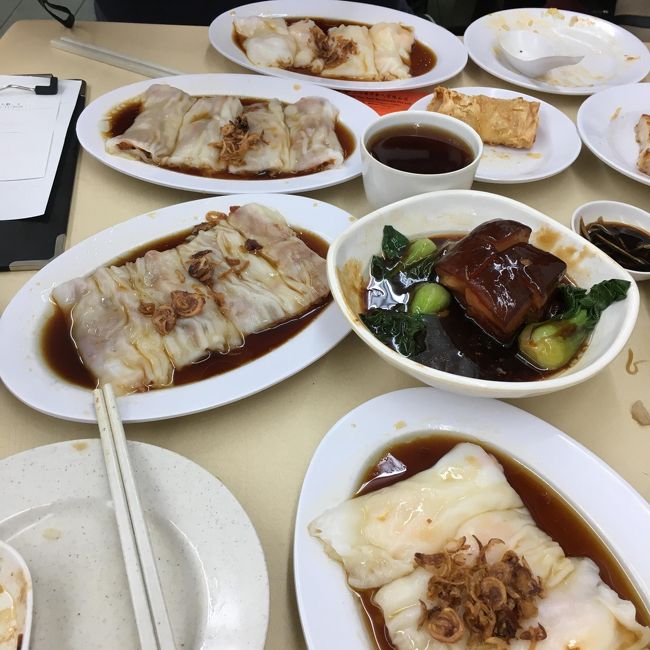 ４人いると飲茶をいろいろ頼めて良いですね