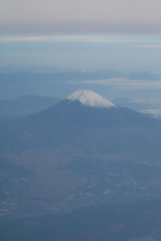 この日は富士山を東側から見ることができましたが、静岡県側に入ると全く見えなくなりました。