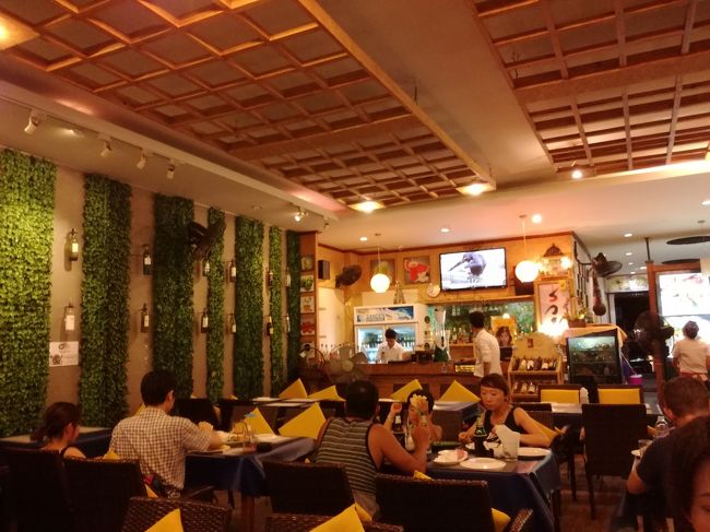 店内はこんな感じです。