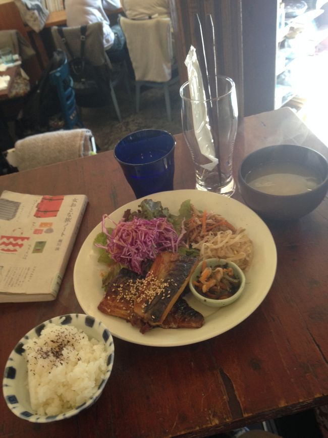 日替わりランチ。鯖の照り焼き。どれもうまい！！若い女の子が作ってるみたい。