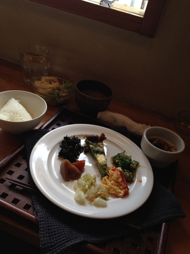 おそうざいをちょこっとずついただき、