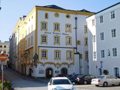ホテルヴィルダーマン。
歴史のあるホテルで、シシィ（エリーザベト皇后）も泊まったことがあるそうだ。
中にガラス博物館も入っている。