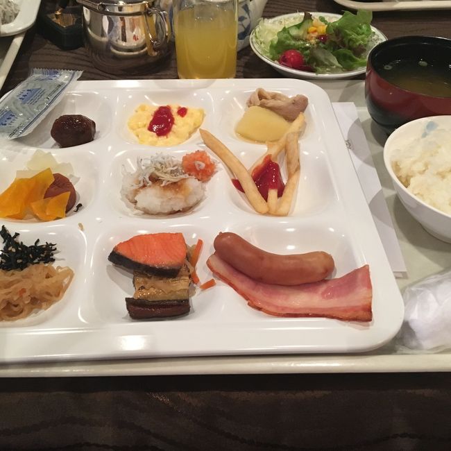 朝も三度同じレストランでブッフェ。関西圏なので納豆はありません。悪しからず。
