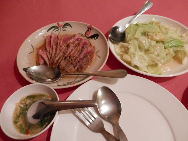 牛肉のオイル付けとキャベツ炒めと無難な選択です。<br />お肉美味しかったです。<br />お勧めです。