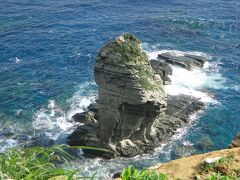 立神岩。高さ３０メートル程です。