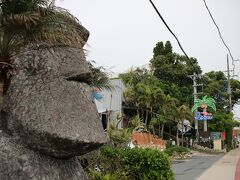 沖縄に来たら必ず行くステーキハウスjam。この大きなモアイ像が目印です。今回初めてランチで来ました。
