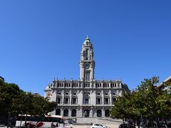 中央の広場にやってきました。