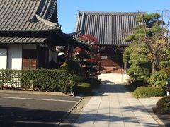 上妙寺
江戸時代は、ここに安置されていた鬼子母神の参拝に神田あたりからも訪れた名刹。