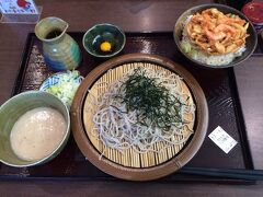 PA内出店の「仙の坊」でランチ

つけとろミニかき揚げ丼