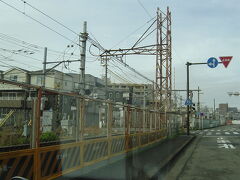 小島新田駅＜大師線＞
昼間は10分おきに運行されています。
ＡＯＩ病院最寄駅＜旧名称は　川崎社会保険病院＞