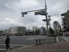 京都駅周辺の空いているコインロッカーを探すのは困難なことが多いので，今回は四条駅のコインロッカーを使う。北大路駅から徒歩で大徳寺に向かう。