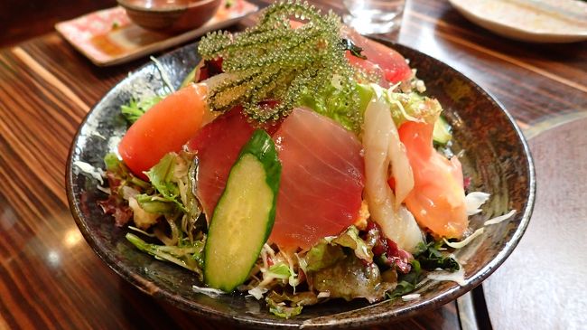 この日の夕食は離島ターミナル近くの居酒屋さんに<br />飛び込みで！お店の名前忘れた～<br />でも美味しかったよ～<br />海鮮サラダ
