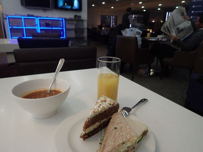 スープがスパイシーで美味しかった。