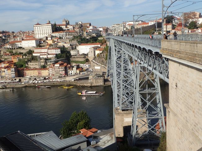 さぁ、橋を渡るぞ！