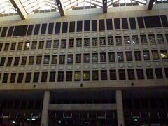 圓山大飯店を6時すぎにチェックアウトして6時半のシャトルバスでMRT圓山駅から台北駅到着、本日宿泊する大名商務会館に荷物を預けてから台湾国鉄のTRA臺北駅にやってきました。