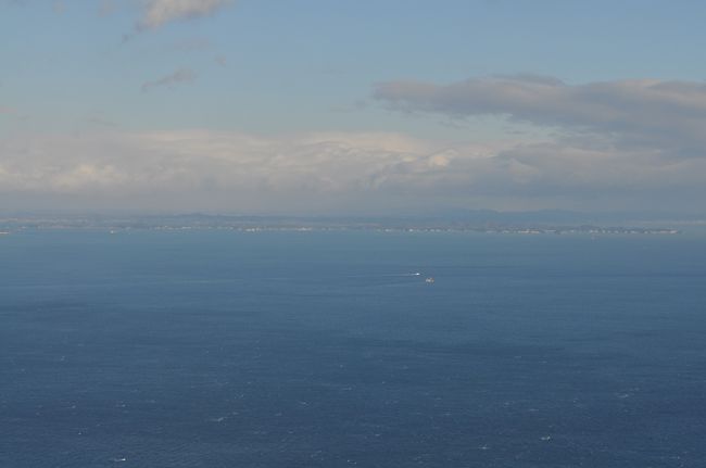 　高度を下げながら、