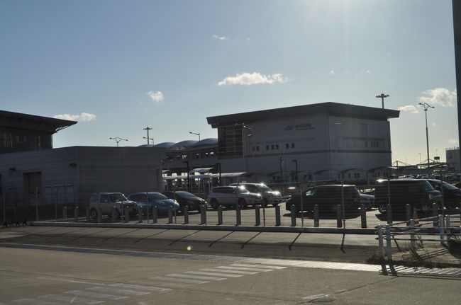 　仙台空港駅が見えます。