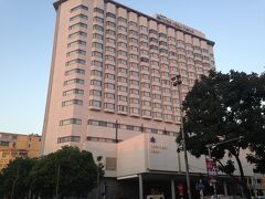 近くには日航ホテルも