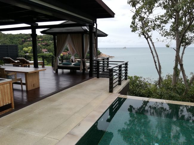 プールからの風景。<br />このヴィラはホテル敷地の一番端にあります。