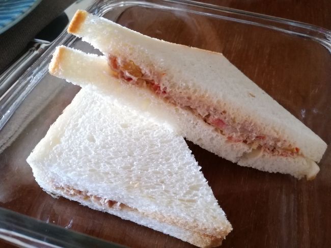 何故かツナサンドイッチの時も。