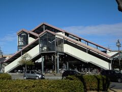 西岡崎（にしおかざき）駅



該駅は、昭和６３年（１９８８年）３月１３日開業である。