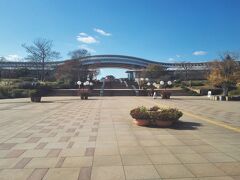 吉野ケ里歴史公園に着きました。駅から歩いて10分といったところですね。