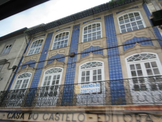 車窓より<br /><br />うお！素敵な建物発見♪