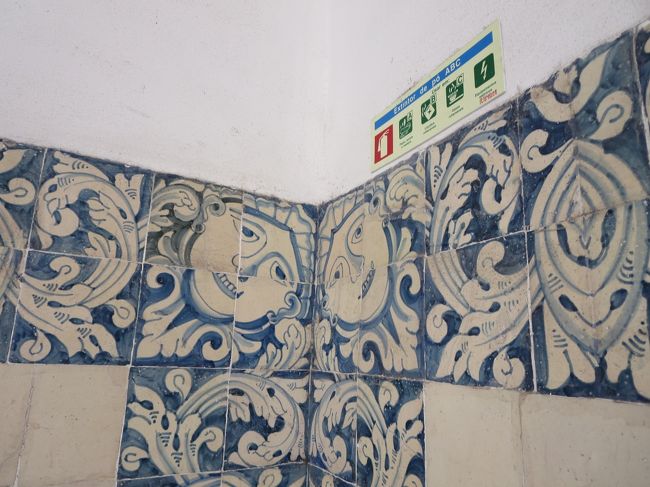 アズｔレージョに顔って、なんだかちょっと不気味な気も・・・