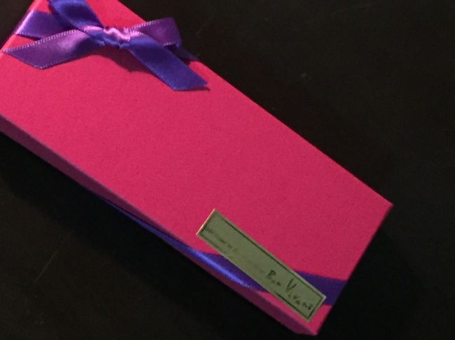     ボンボンショコラ，お土産に買って買って帰ります．全体的に落ち着いた大人のお店です．