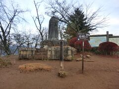 7:37
登山口から37分‥
岩殿山です。