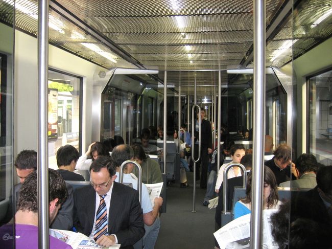 平成18年5月16日（火）ビルバオ　地下鉄ネグリ駅～サン・マメス駅　車内風景