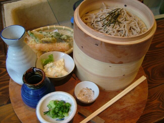 季節野菜の天ざるそばは美味しかったです(^-^)