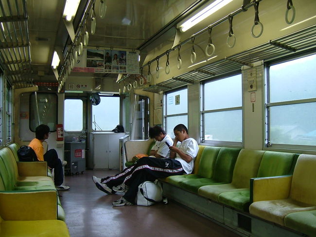 内子からさらに西に向かいます。