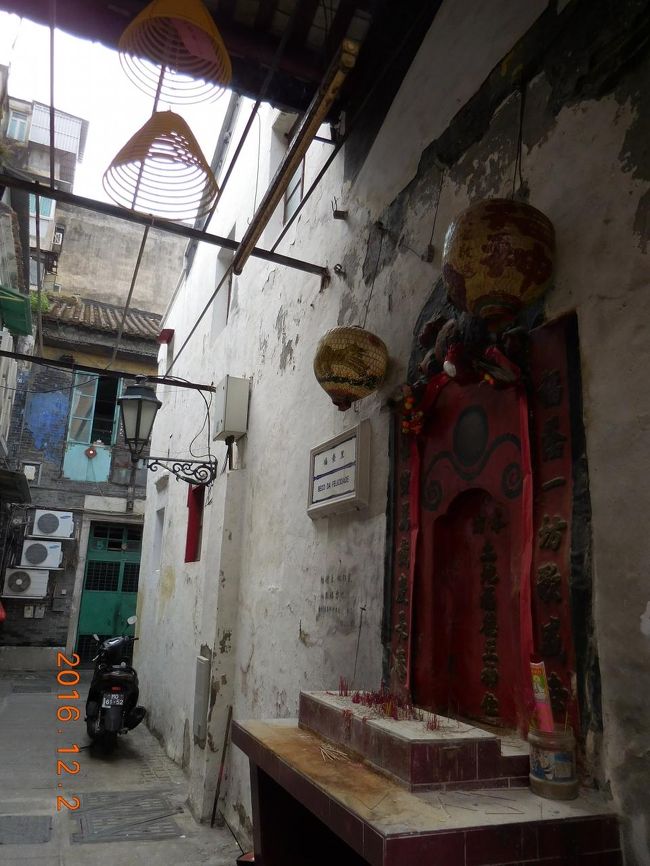 一筋裏の方が、私には魅力的