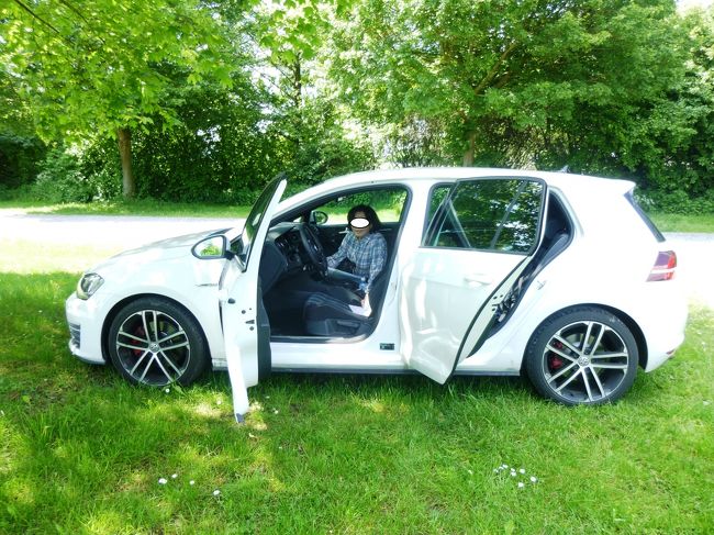 凡そ1時間の休憩になり、鬼門のハノーファー訪問の気力も出てきた。<br /><br />写真はVW　Golf 5  GTD　2000cc 白　5T 　TDI・DSG　　<br />ワーゲン・ゴルフ　オートマチック・エアコン・ナビ、ディーゼル車。<br />