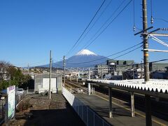 初日は前回と同じく青春18きっぷを使っての移動。
東海道線の富士川駅で途中下車してみました。