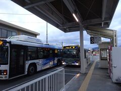 富士山駅で下車して富士急山梨バスに乗り換え。
乗客は最後まで私1人でした。