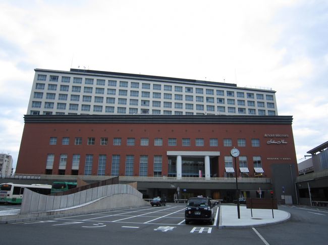 奈良駅直結のホテル日航奈良へGO！<br />ちょっと早かったけど準備OKということでホテルにチェックイン。<br />荷物を置いて奈良見学へ出発。