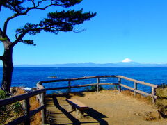 「立石公園」にある富士見展望台から。
