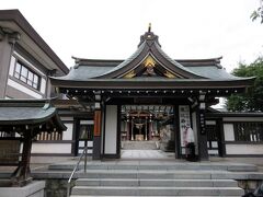 またまた自転車を飛ばして湯殿山神社へ。文翔館のすぐ裏手にあります。

