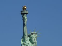 statue of liberty
【自由の女神】
せっかく行くのなら　自由の女神≪王冠≫まで
登ってみたい!
自由の女神には
NYパスなんかでも（台座迄）行けるみたいだけど
王冠まで登るには　事前予約が必須

ネットだったけど
なかなか　予約が取れず
ふとしたタイミングで　キャンセルがでて
get!

事前予約に　これは　欠かせない!