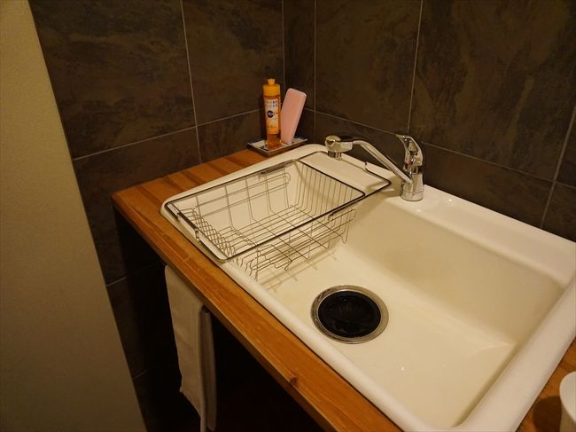 素敵にまとめられてます。^^<br /><br />お料理はできないけど、食器はあり、<br />コーヒーにお茶もたっぷり。<br />素敵☆彡